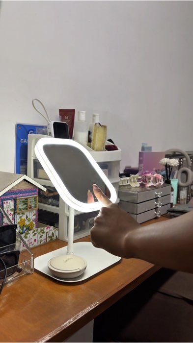 #mirror #mirrorwithled #LEDmirror #dressingtablemirror #makeupmirror