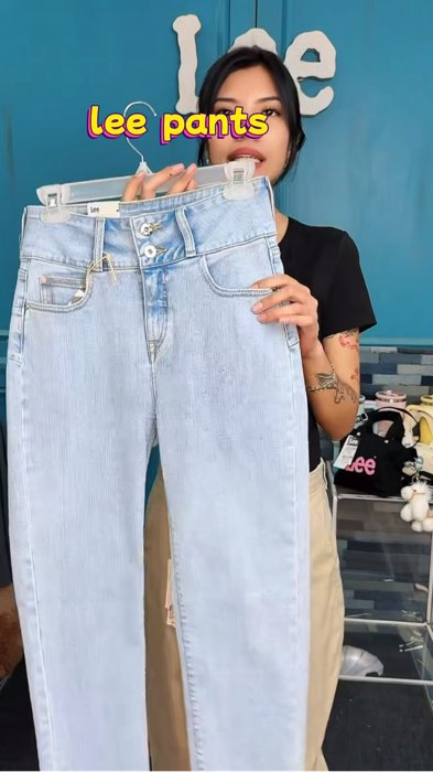 #lee #magicdenimjeans #denimjeansb#jeans #highwaistjeans #fyp #trending #HugotSaShopee #FreeCoinsInShopeeVideo #masmurakayshopee
