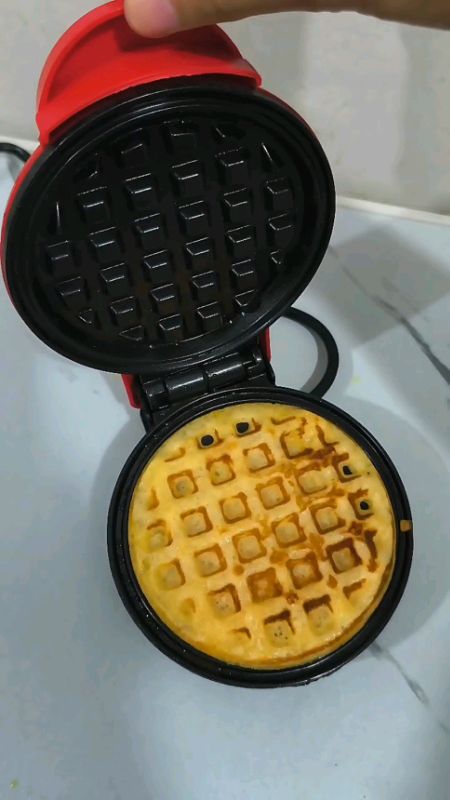 #minimakerwaffle #wafflemaker #miniwafflemaker #waffle #shopeefinds #mixingbottle #handbatter #handBatterMixingBottle #mixingbottle #homefinds #FreeCo