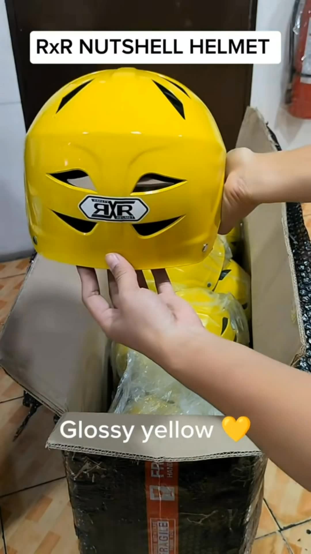 RxR Nutshell Helmet 🤑💥 #rxr #helmet #nutshell #motorcycle #viral #trending #fyp #MasMuraSaShopee #FreeCoinsInShopeeVideo