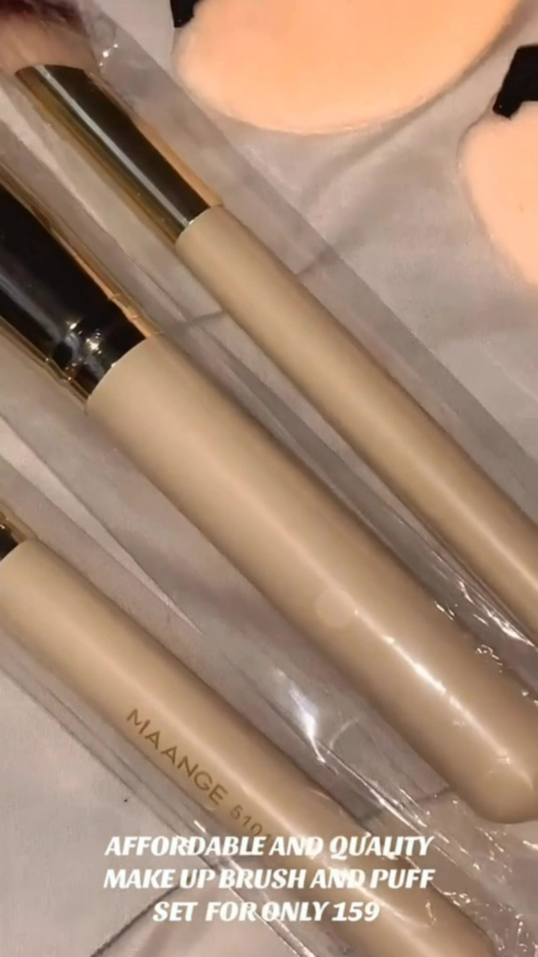 MAANGE 3Pcs Makeup Brush Set Professional With Two Triangular Puffs Concealer Contouring Brush Foudation Brush 51493 #0159 #makeupbrush #maange