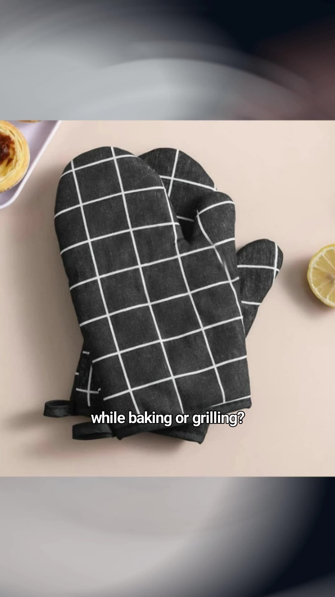 Kitchen Anti- Scalding Gloves #kitchengloves #antiscalding #ShopeeVideo #ShopeeCoins #MasMuraSaShopee